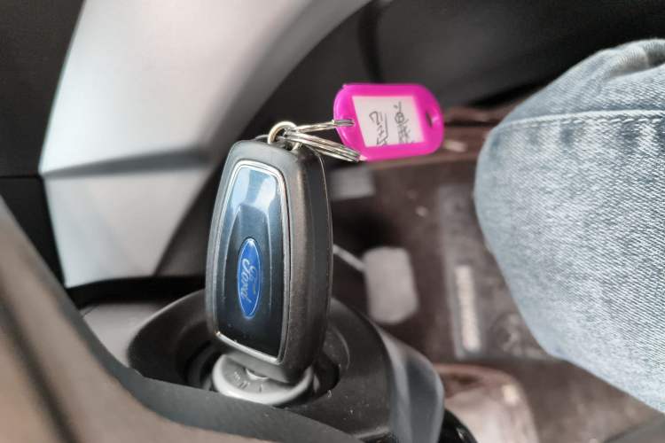 Used Ford Kuga 2015 1.5L GTDi Two-Wheel-Drive Comfort Model