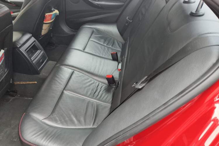 Used BMW 3 Series 2013 316i Sport Design Package
