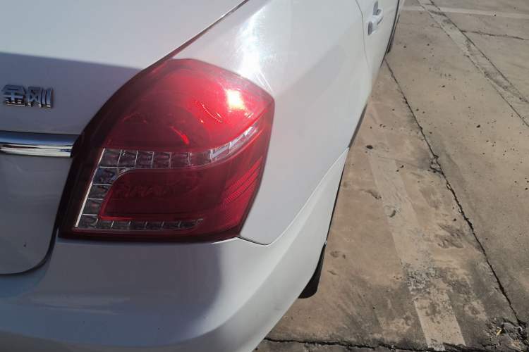 Used Geely Auto Diamond 2016 1.5L Manual Entry-Level Trim
