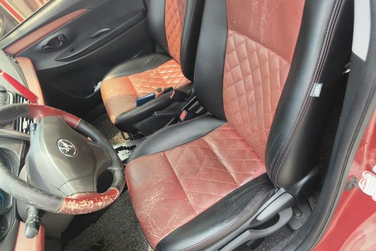 Used Toyota YARiS L Zhi Xuan 2014 1.3E Automatic Charm Edition
