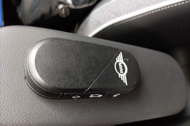 Used MINI Electric COOPER 2024 452km COOPER SE Artist
