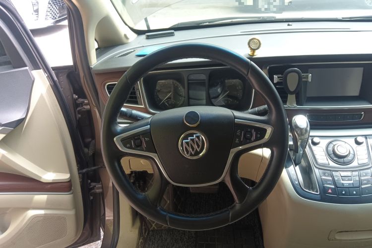 Used Buick GL8 2014 2.4L LT Luxury Business Executive Edition
