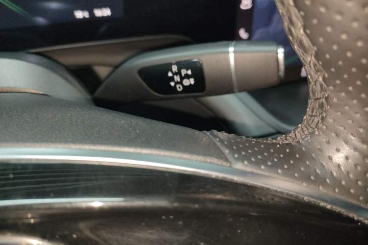 Used XPeng P7 2023 P7i 702 Pro Gear Lever