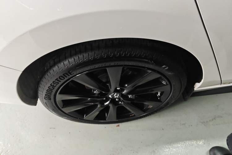 Used Mazda 3 Axela 2023 2.0L Automatic ZhiZhen Edition Right Rear Wheel Hub