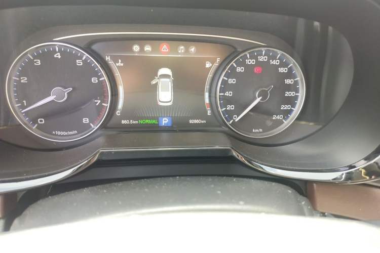 Used GAC Trumpchi GS8 2017 320T Two-Wheel Drive Luxury Smart Connectivity Version (7 Seats)
