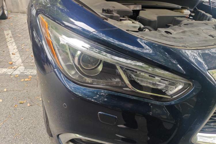 Used Infiniti QX60 2018 2.5 S/C Hybrid Two-Wheel-Drive Excellence Edition China VI Standard
