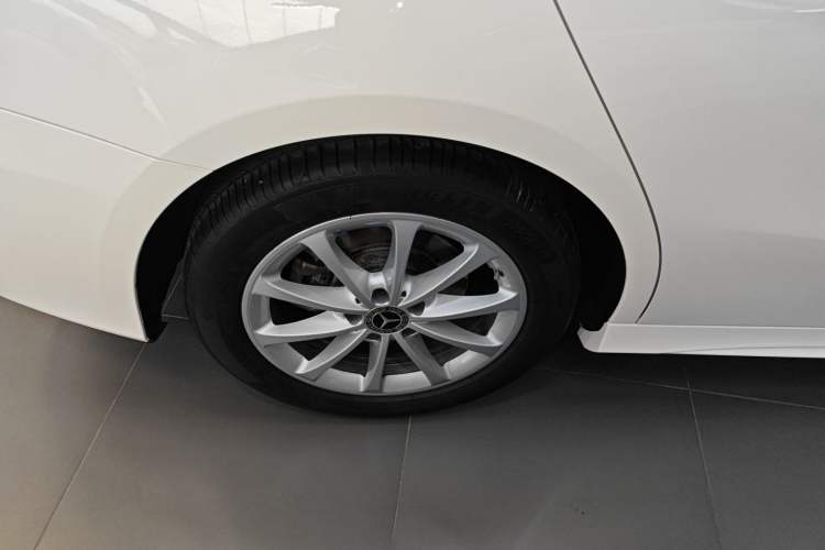 Used Mercedes-Benz A-Class 2021 A 200 L Sport Sedan Fashion Model