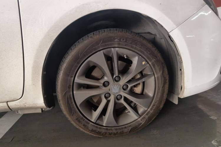 Used BYD Qin New Energy 2017 1.5T Luxury Model