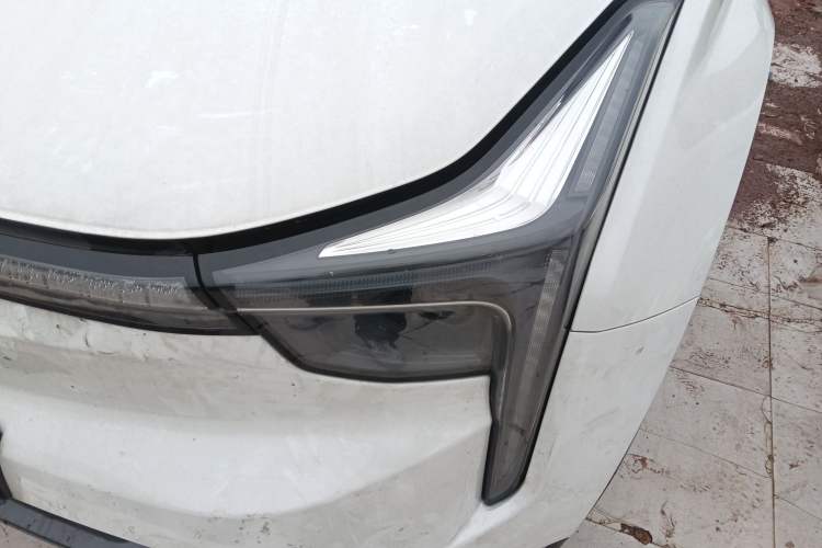 Used NETA U 2023 NETA U-Ⅱ Challenge Edition 500 U Show – Lithium Iron Phosphate Left Front Headlight