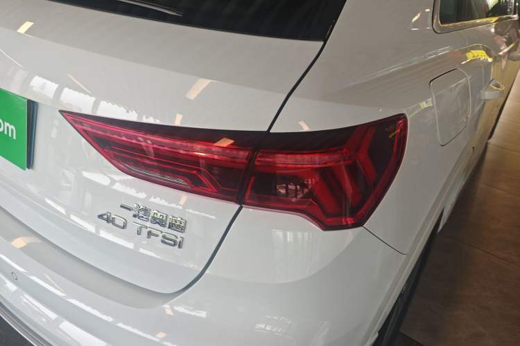 Used Audi Q3 2020 40 TFSI Fashion Dynamic Model