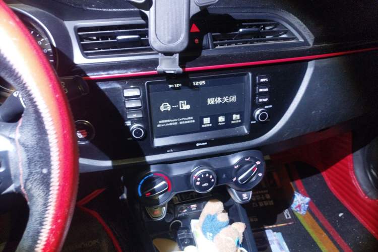 Used Kia KX Cross 2017 1.4L AT GLS Audio And AC Panel