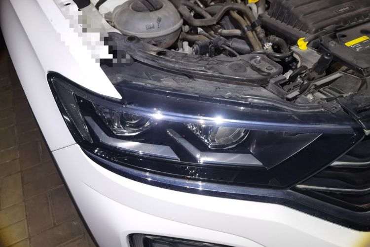 Used Volkswagen T-ROC 2019 280TSI DSG Two-Wheel Drive Advanced Version China VI Standard Right Front Headlight