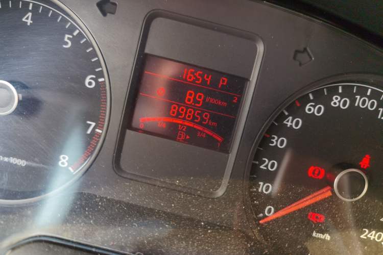 Used Volkswagen Polo 2011 1.6L Automatic ZhiKu Edition