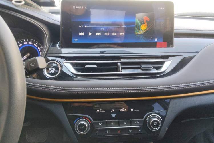 Used Changan Eado DT 2019 1.6L Automatic Smart Enjoyment Model China VI Standard
