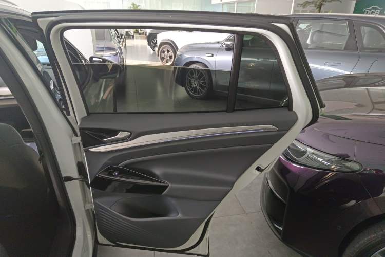 Used Volkswagen ID.4 CROZZ 2025 Pure Edition