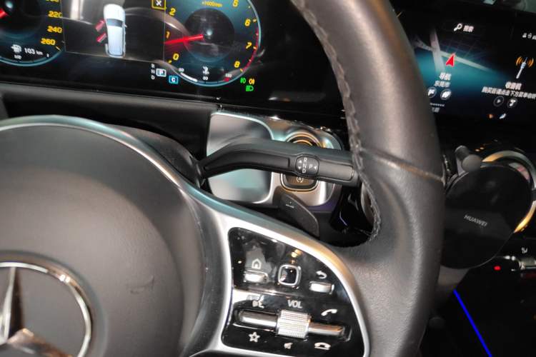 Used Mercedes-Benz GLB 2023 GLB 220 4MATIC Gear Lever