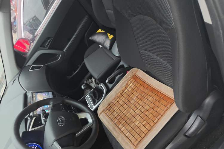 Used Hyundai ix25 2017 1.6L Manual Fashion Model