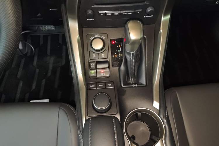 Used Lexus NX 2015 200 Front-Wheel Drive X-Trail SE Edition