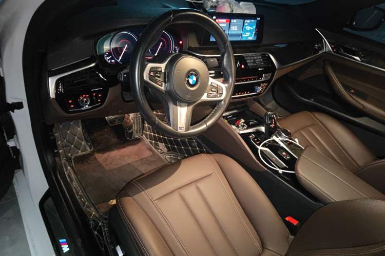 Used BMW 5 Series 2018 525Li M Sport Package