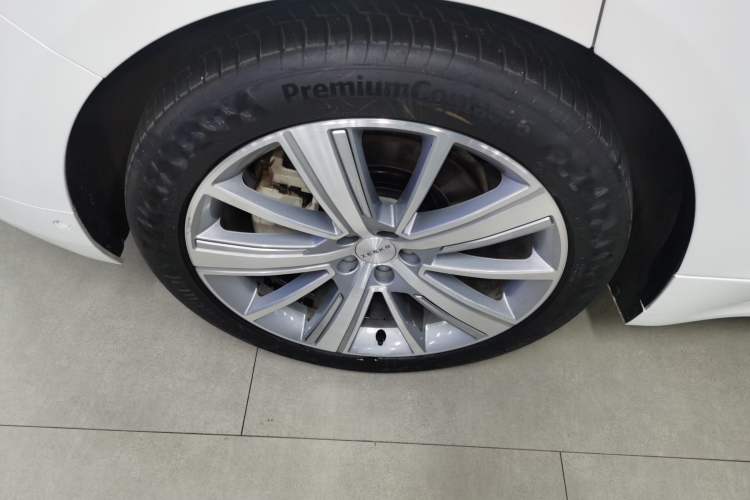 Used Zeekr 001 2021 Ultra-Long Range Single-Motor WE Edition Right Rear Wheel Hub