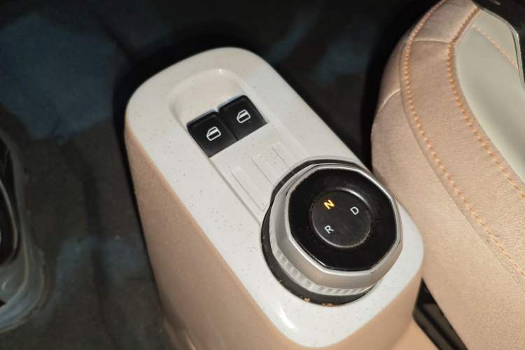 Used Geely Galaxy Panda 2024 200km Panda Kart Gear Lever