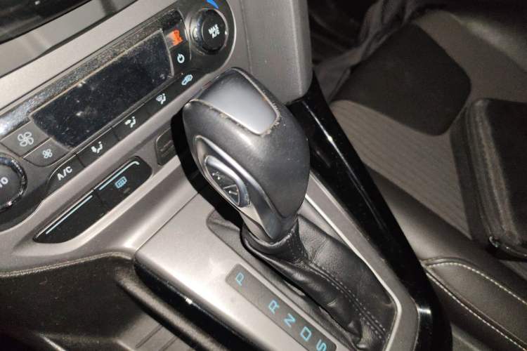 Used Ford Focus 2012 Hatchback 1.6L Automatic Fashion Edition