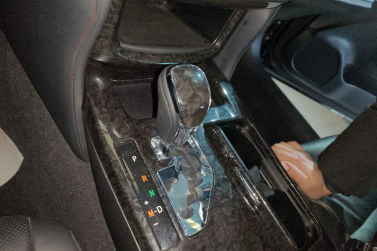 Used Toyota Crown 2018 2.0T Fashion Edition