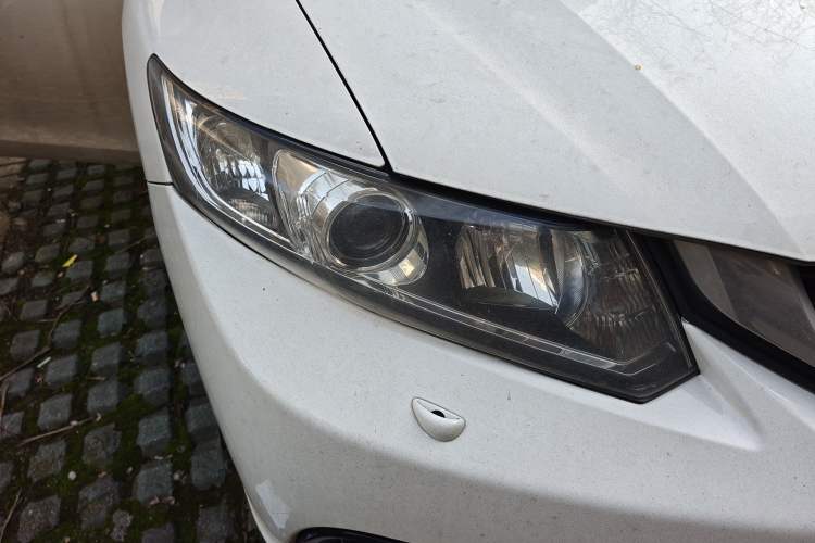 Used Honda Civic 2014 1.8L automatic luxury edition Right Front Headlight