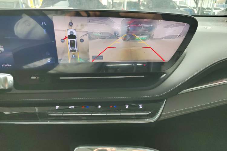 Used Buick E5 2023 Premium Long-Range Version
