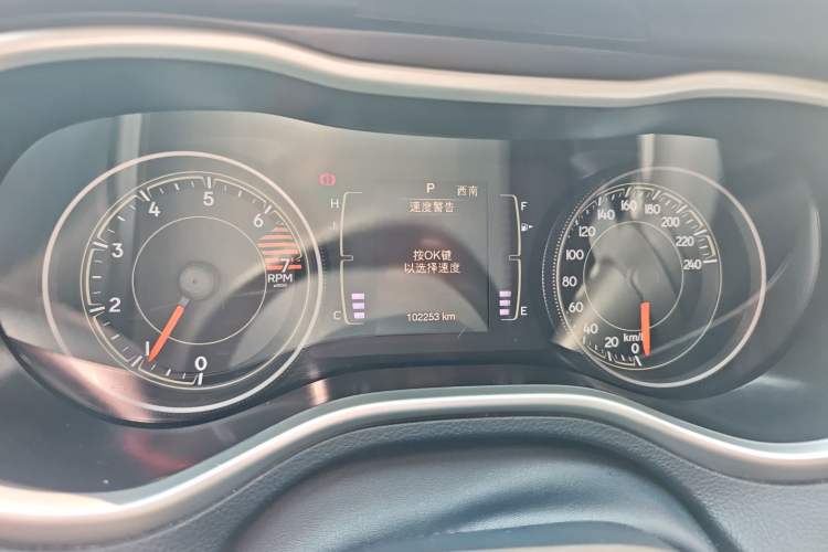 Used Jeep Cherokee 2016 2.4L Leading Edition Instrument Cluster