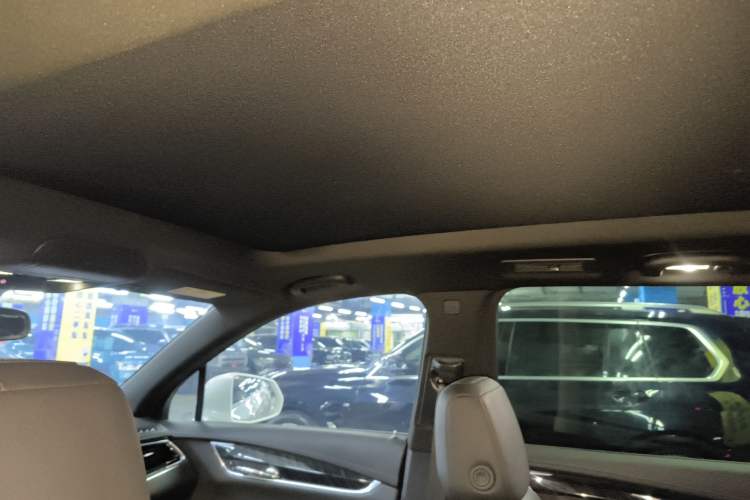 Used Cadillac XT6 2022 2.0T Six-Seater Two-Wheel-Drive Luxury Version
