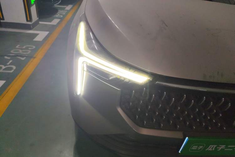 Used Bestune T55 2023 1.5T Automatic Leap Model Right Front Headlight