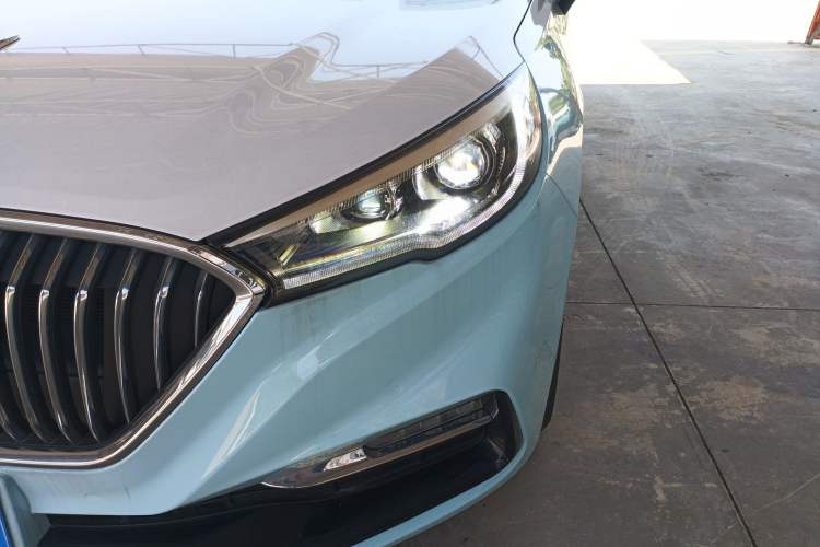 Used Hongqi H5 2022 Classic Model Facelift 1.8T Automatic Smart Connect Flagship Edition
