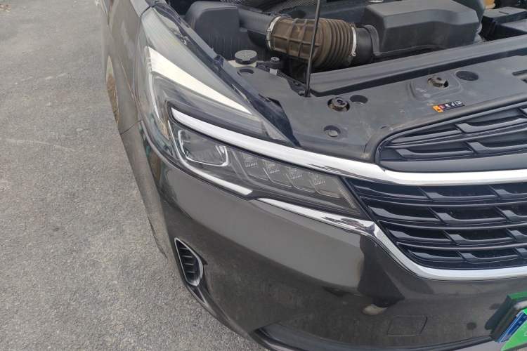 Used Buick GL8 2021 Land Cruiser Executive Class 652T Luxury Model
