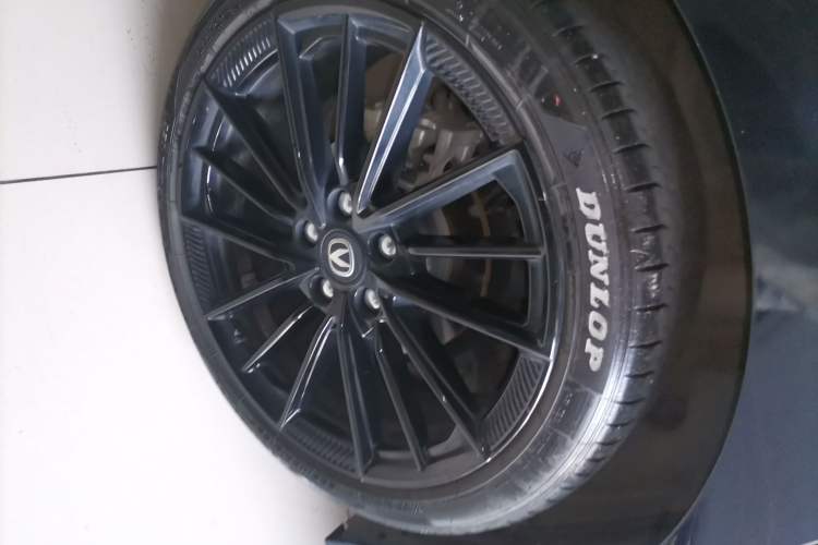 Used CHANGAN UNI-V 2024 1.5T Prestige Sport Edition Exterior 5