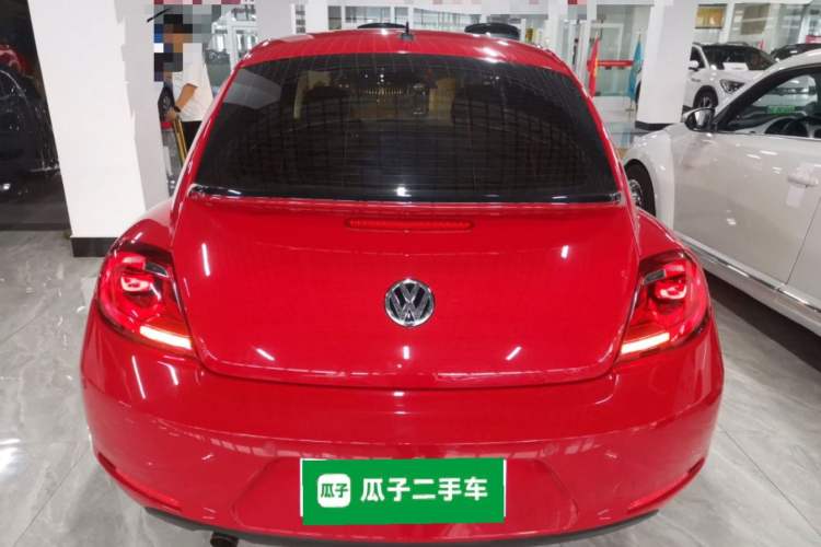 Used Volkswagen Beetle 2015 180TSI model
