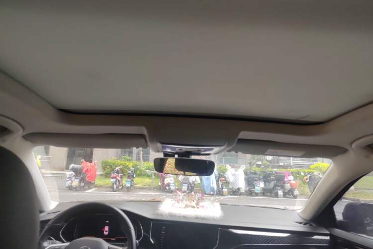 Used Volkswagen Passat 2022 330TSI Starry Elite Edition Headliner