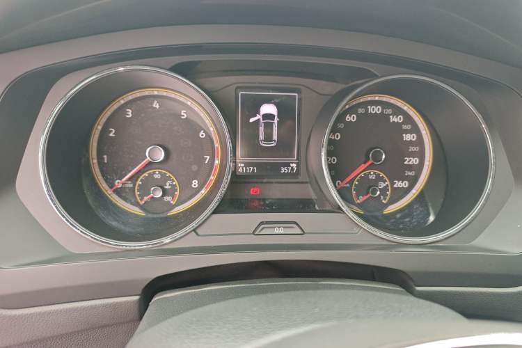 Used Volkswagen Tiguan L 2020 330TSI Automatic Two-Wheel Drive Luxury Edition China VI Standard