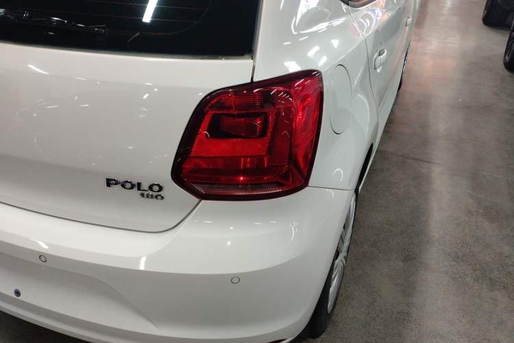 Used Volkswagen Polo 2016 1.6L Automatic Comfort Model Right Rear Taillight