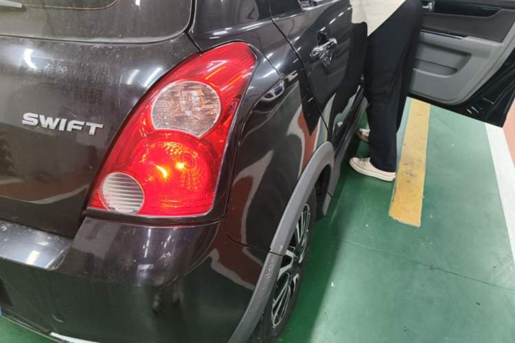 Used Suzuki Swift 2016 1.5L Automatic Fashionable Coolplay Edition