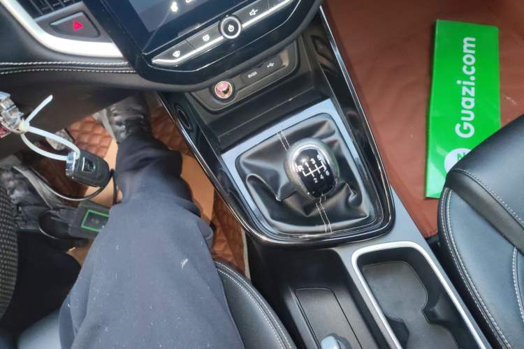 Used Baojun 530 2021 Global Car Anniversary Edition 1.5T Manual Luxury Model 5 Seats
