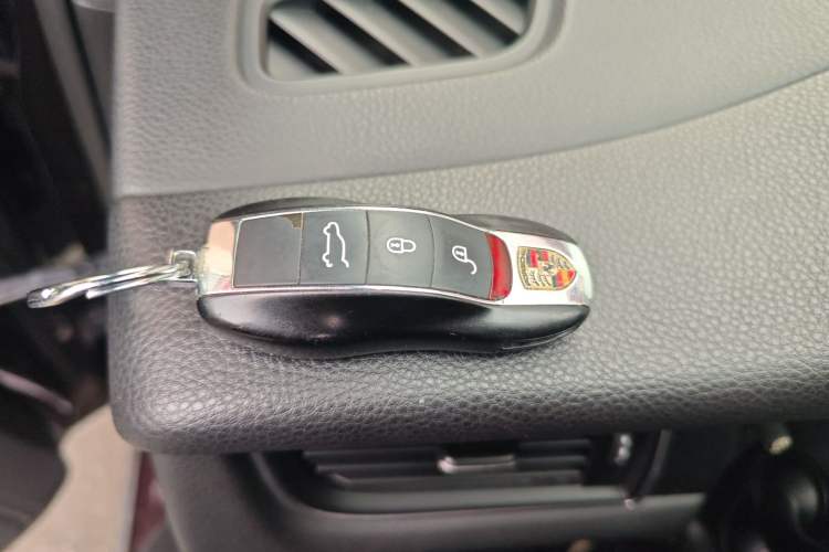 Used Porsche Macan 2016 Macan 2.0T Vehicle Key