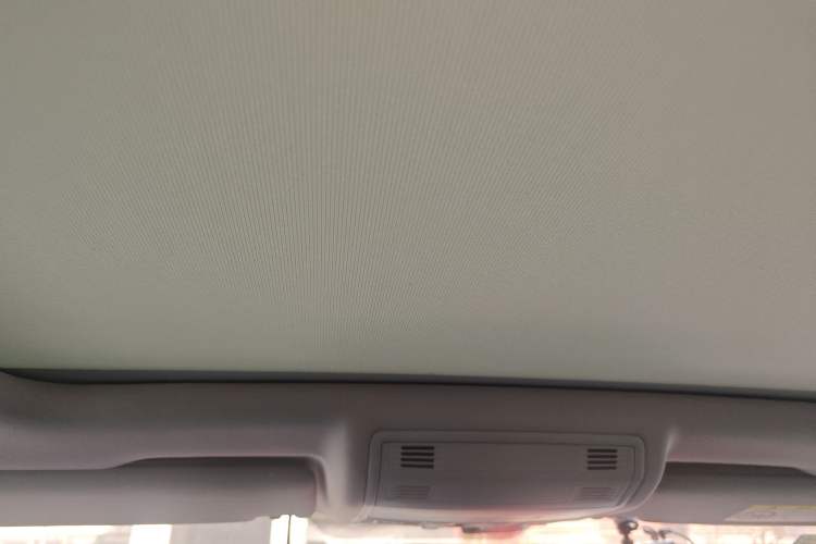 Used Volkswagen Tacqua 2020 1.5L Automatic Yue
