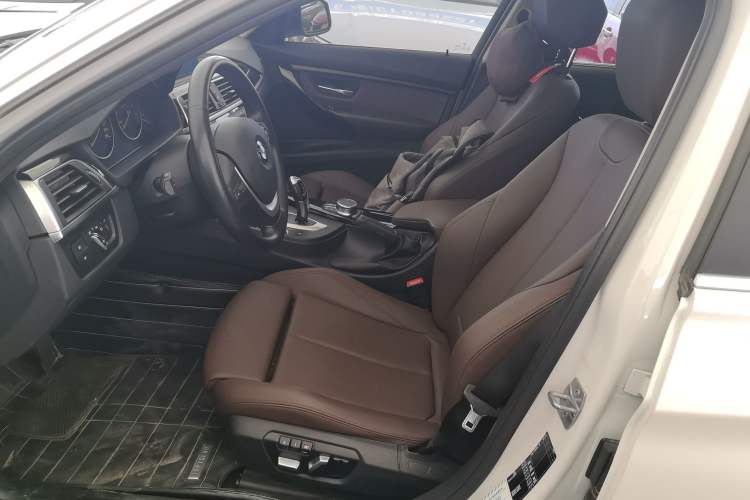 Used BMW 3 Series 2019 320Li Fashion Model Left Front Seat
