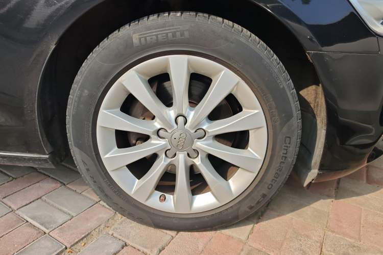 Used Audi A6L 2015 30 FSI Millionth Anniversary Comfort Model Right Front Wheel Hub