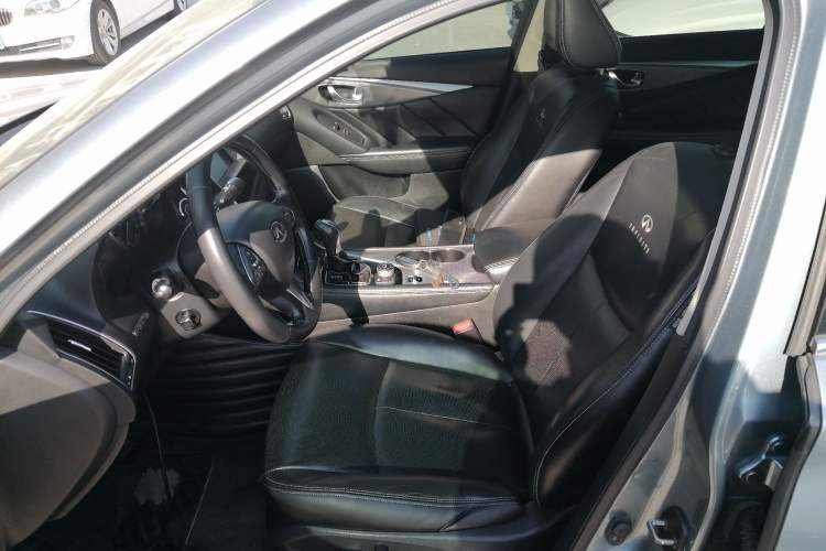 Used Infiniti Q50 2014 2.0T Luxury Edition