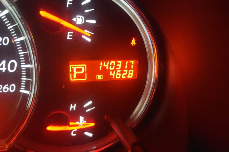 Used Nissan Teana 2009 Duke 2.5L XV VIP Deluxe Edition Odometer Close Up