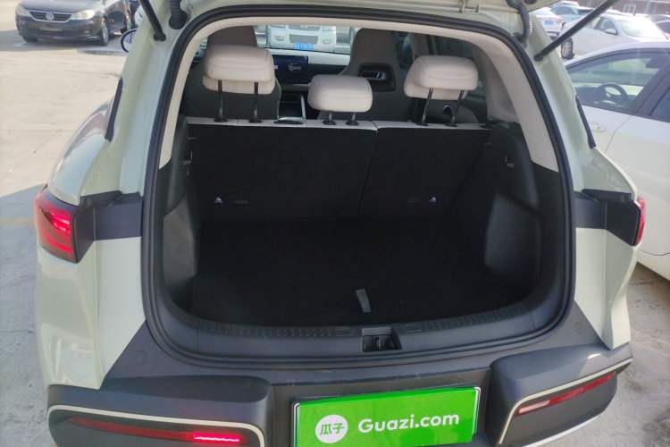 Used BYD Yuan UP 2025 Intelligent Driving Version 401 KM Dynamic Edition
