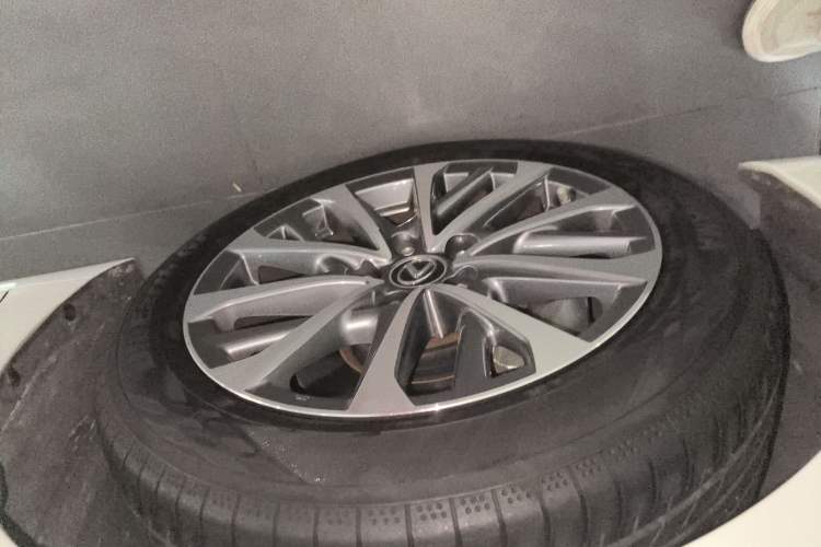 Used Lexus ES 2022 200 Excellence Edition
