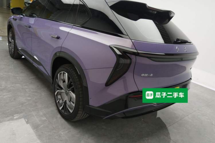 Used Hongqi Tiangong 08 2025 680 Ultra Four-Wheel-Drive Version
